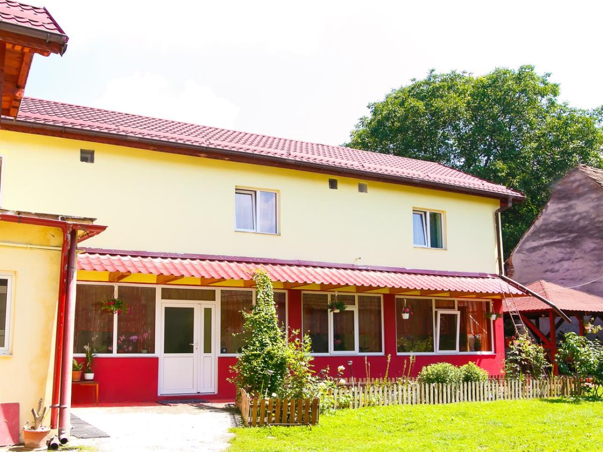 Cazare Casa Dobos