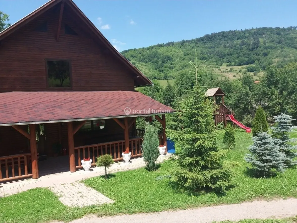 Pensiunea de pe Malul Pârâului 1