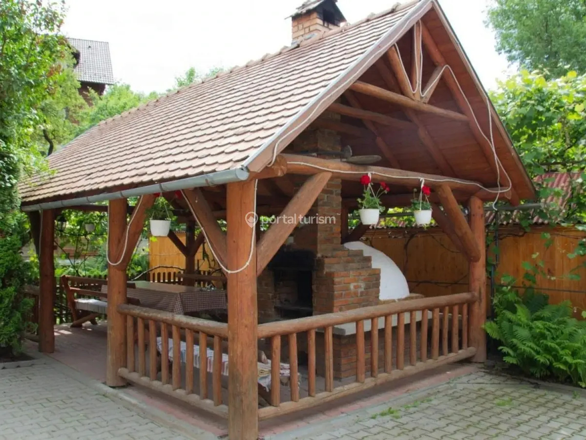 Pensiunea de pe Malul Pârâului