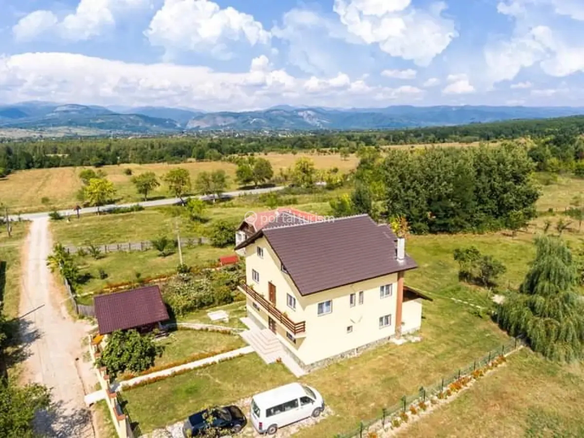 Pensiunea Maria-Mihaela