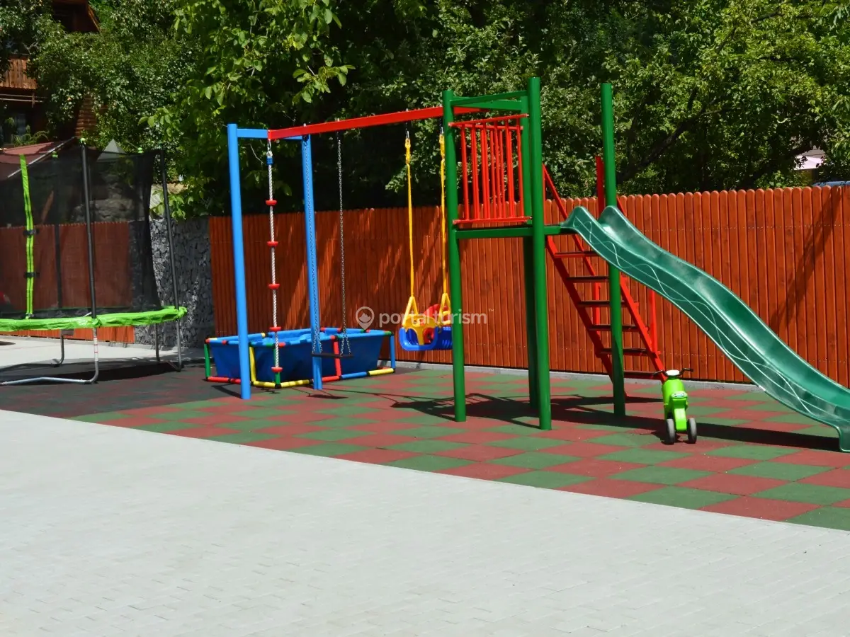 Apartamente Cazare 77