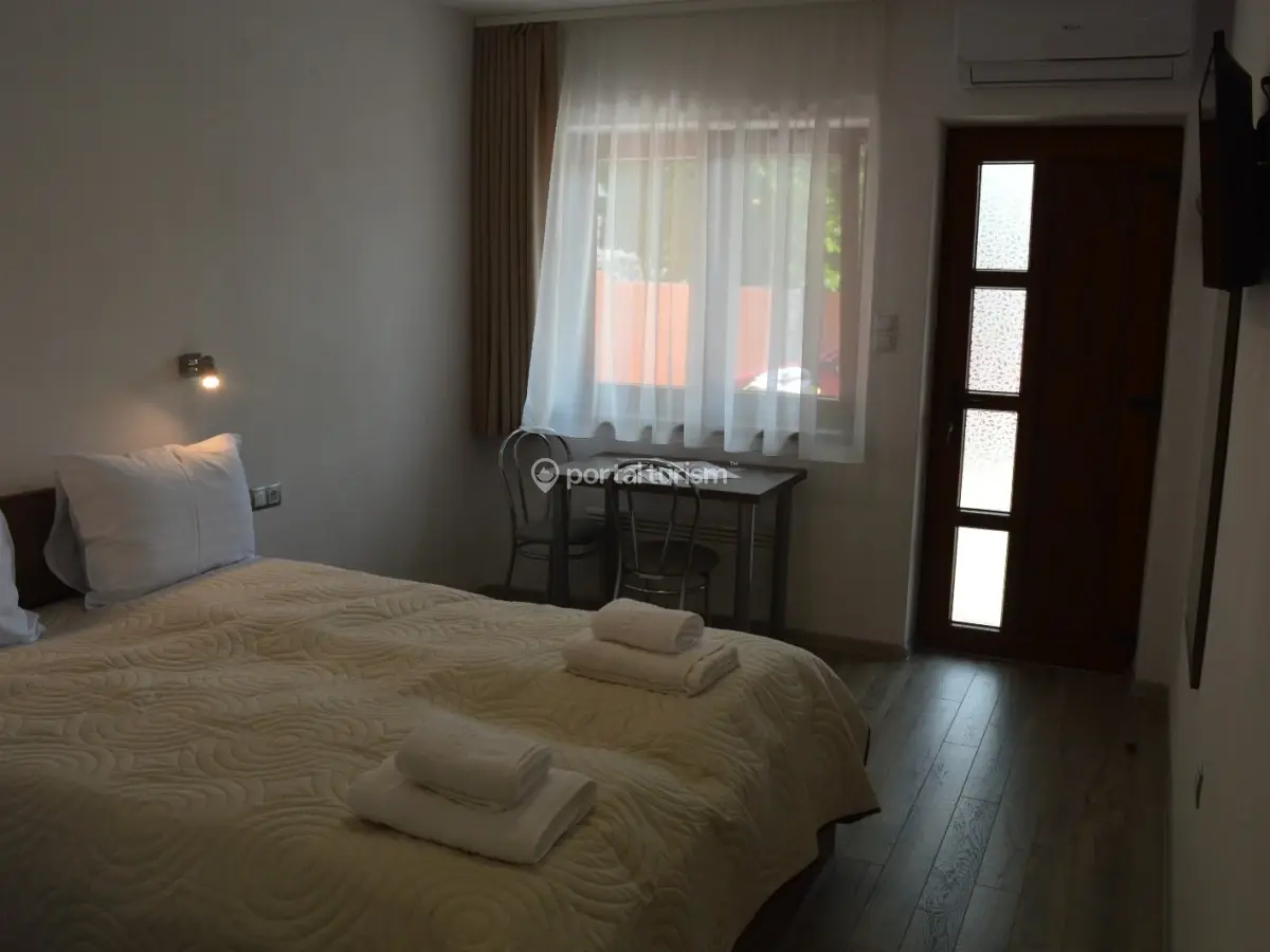 Apartamente Cazare 77