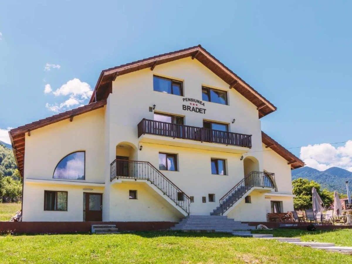 Accommodation Pensiunea Brădet