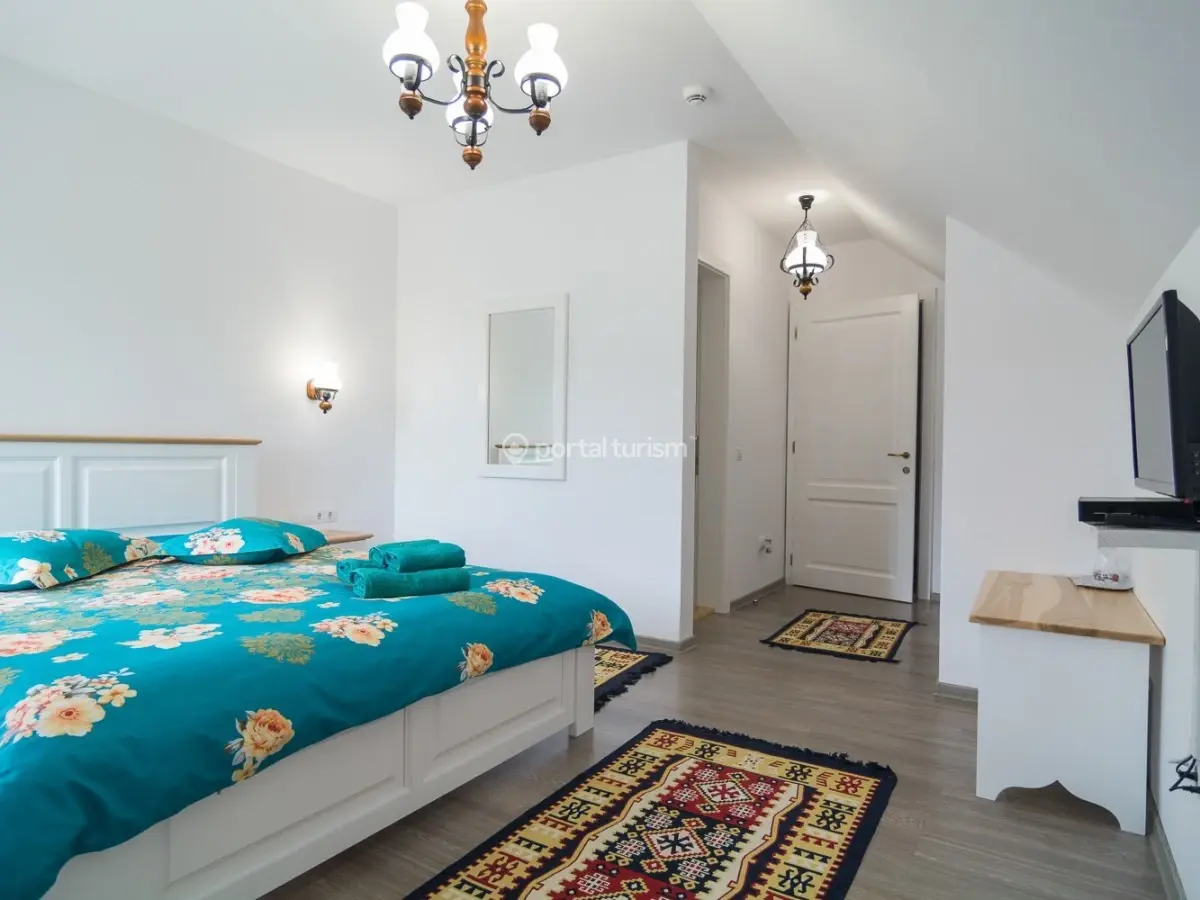 Pensiunea Casa Blanca