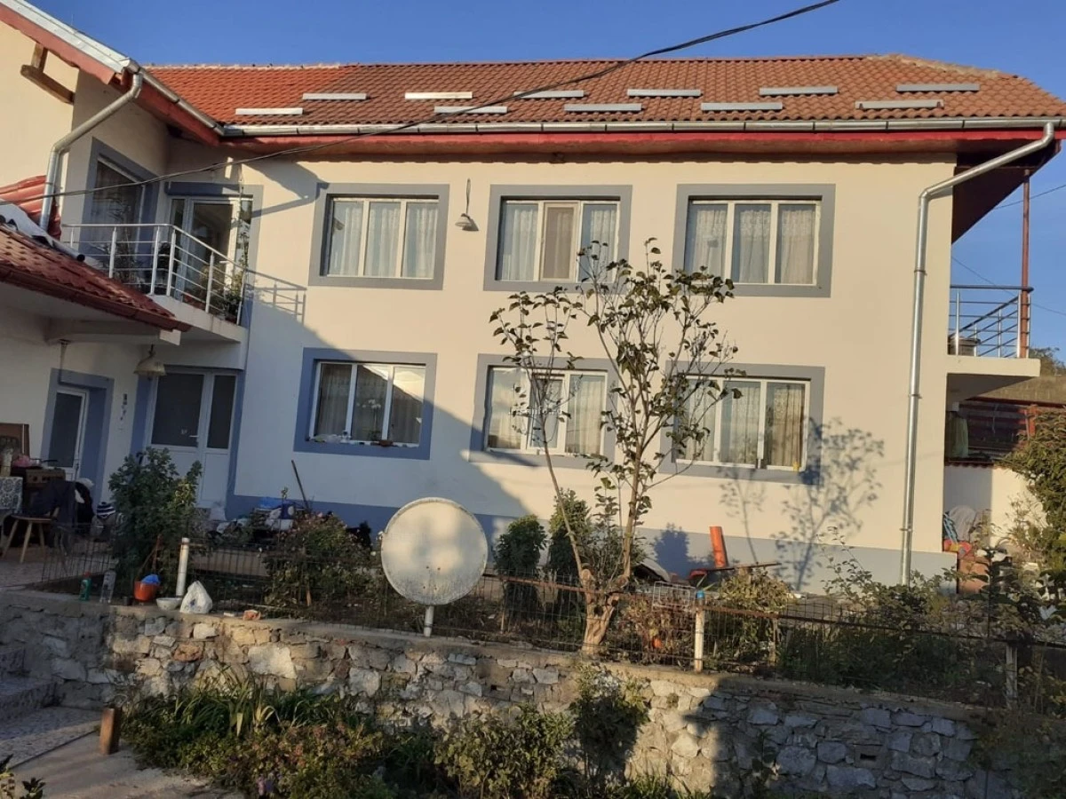 Cazare Pensiunea La Petrică