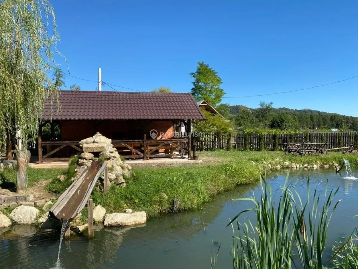 Pensiunea La Heleșteu