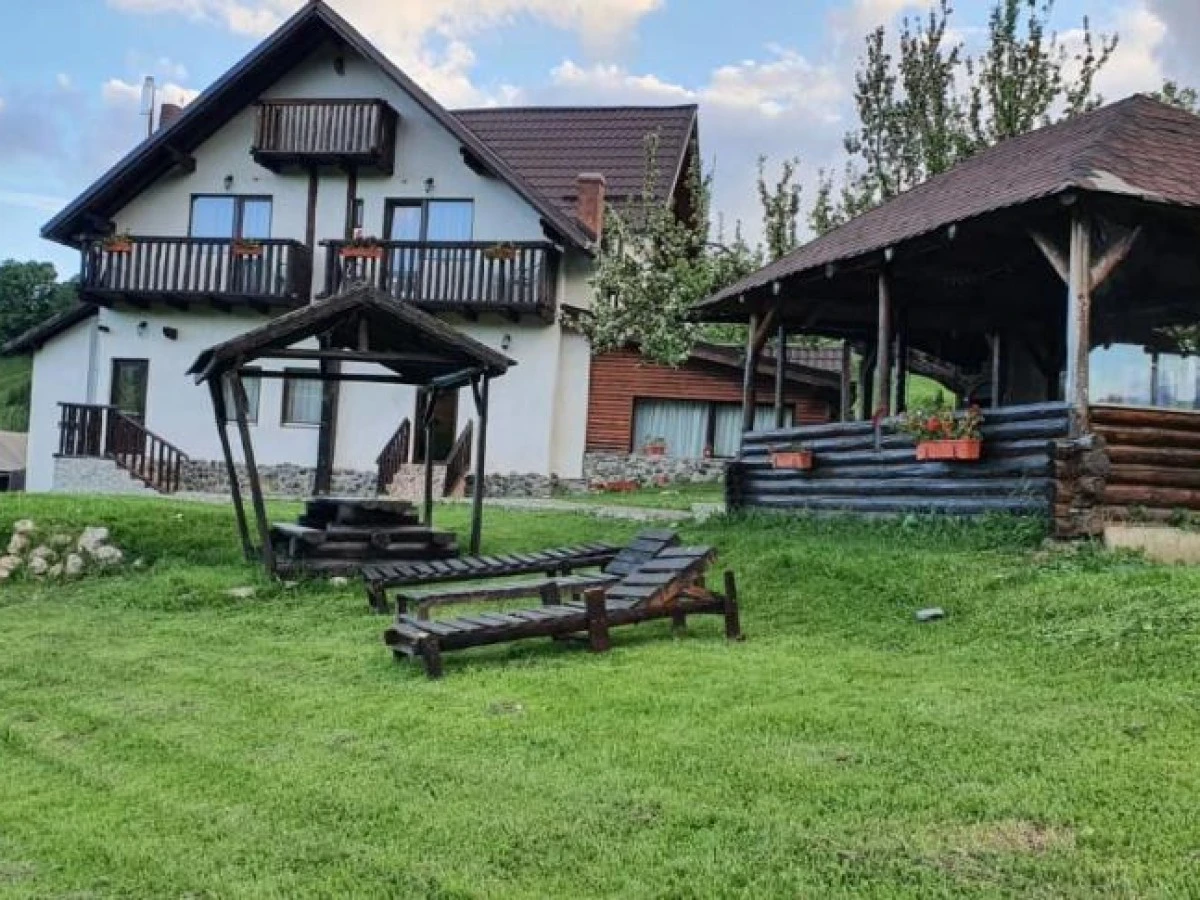 Cazare Casa de la Muntele Craiului