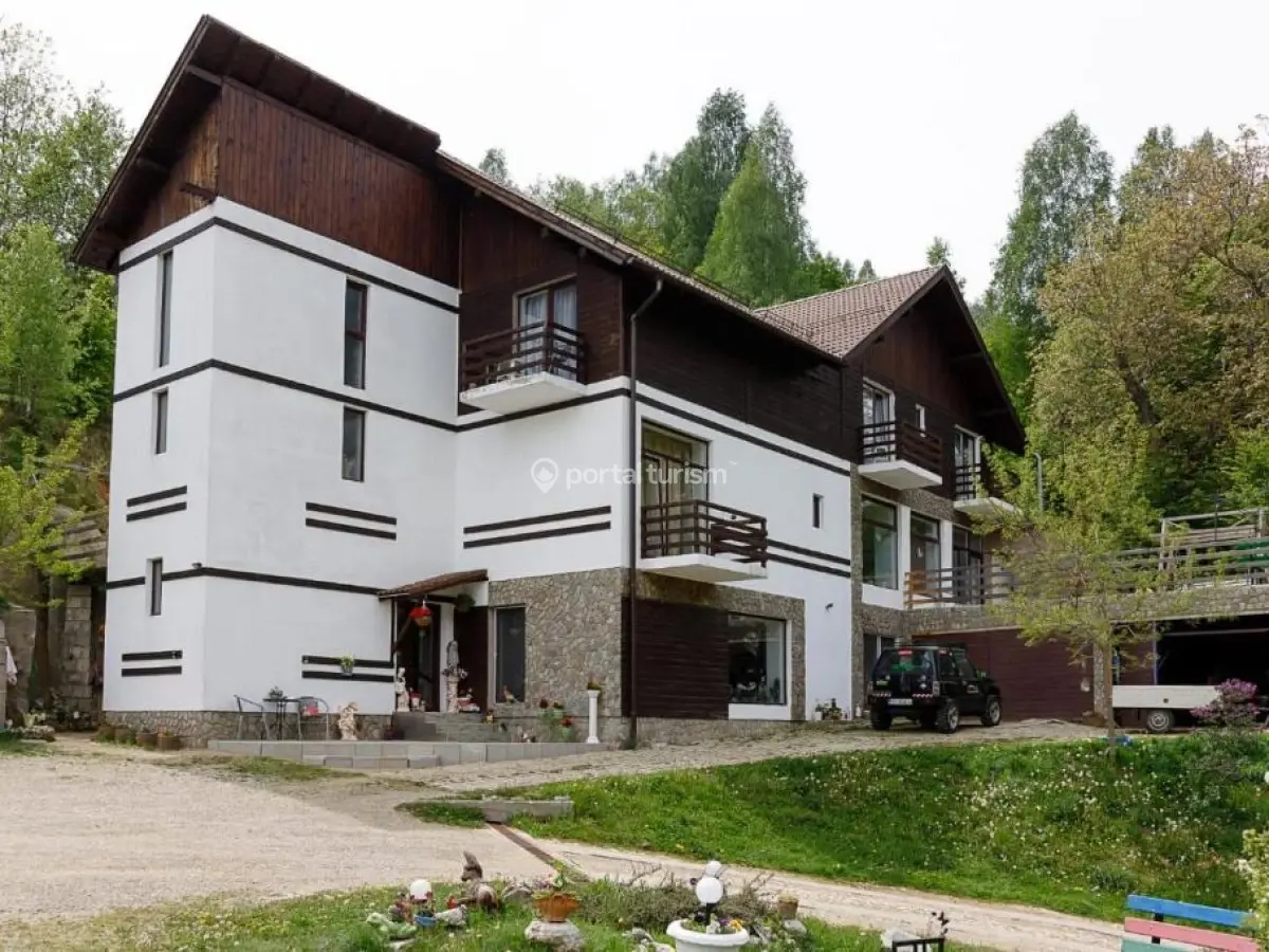 Pensiunea Glasul Pădurii