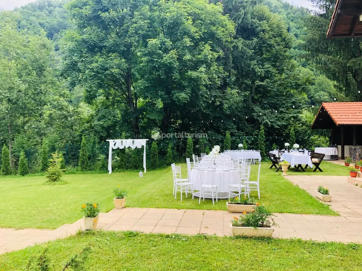 Pensiunea Agroturistică Victoria