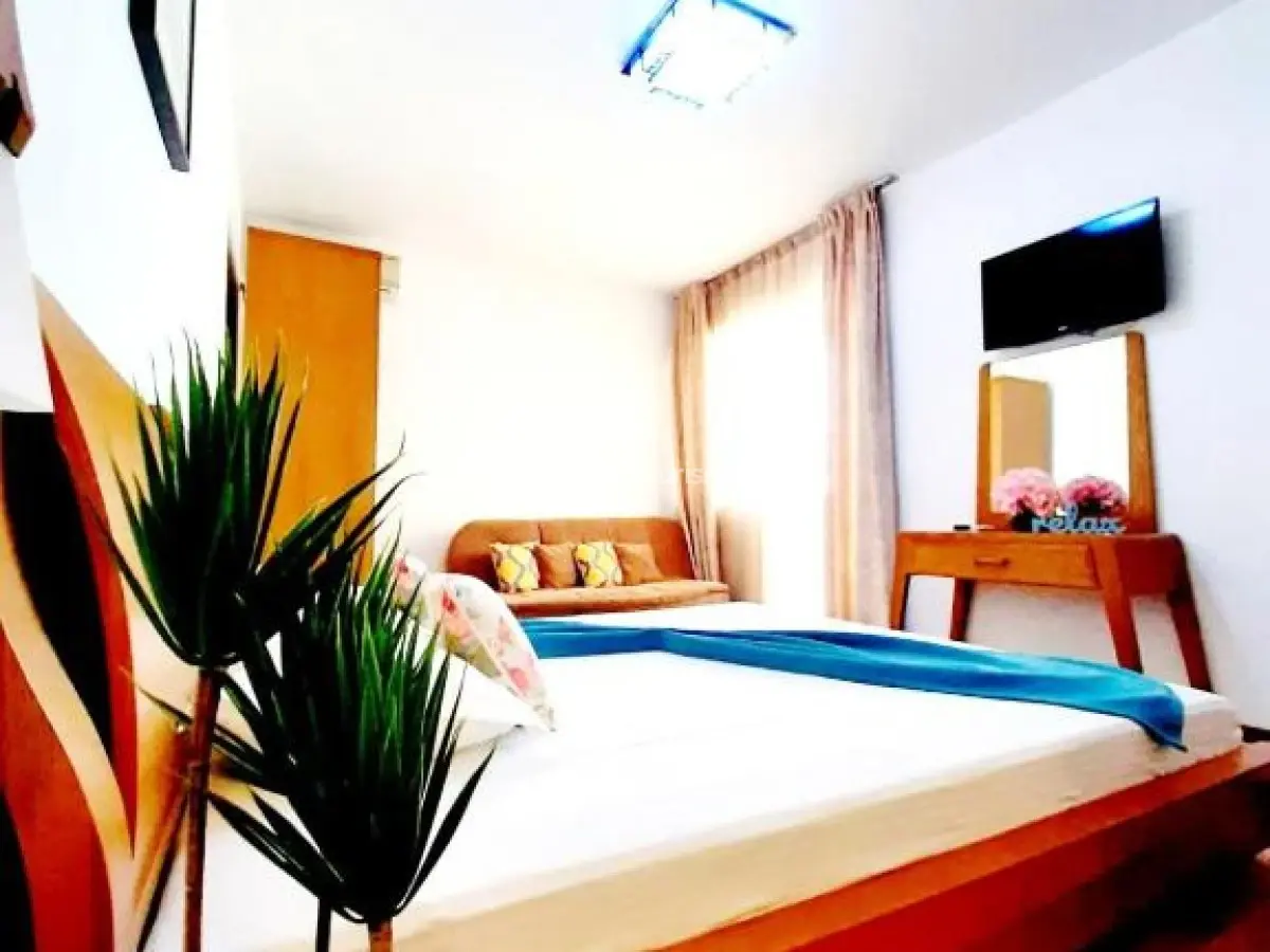 Garsoniere Del Sol Studios