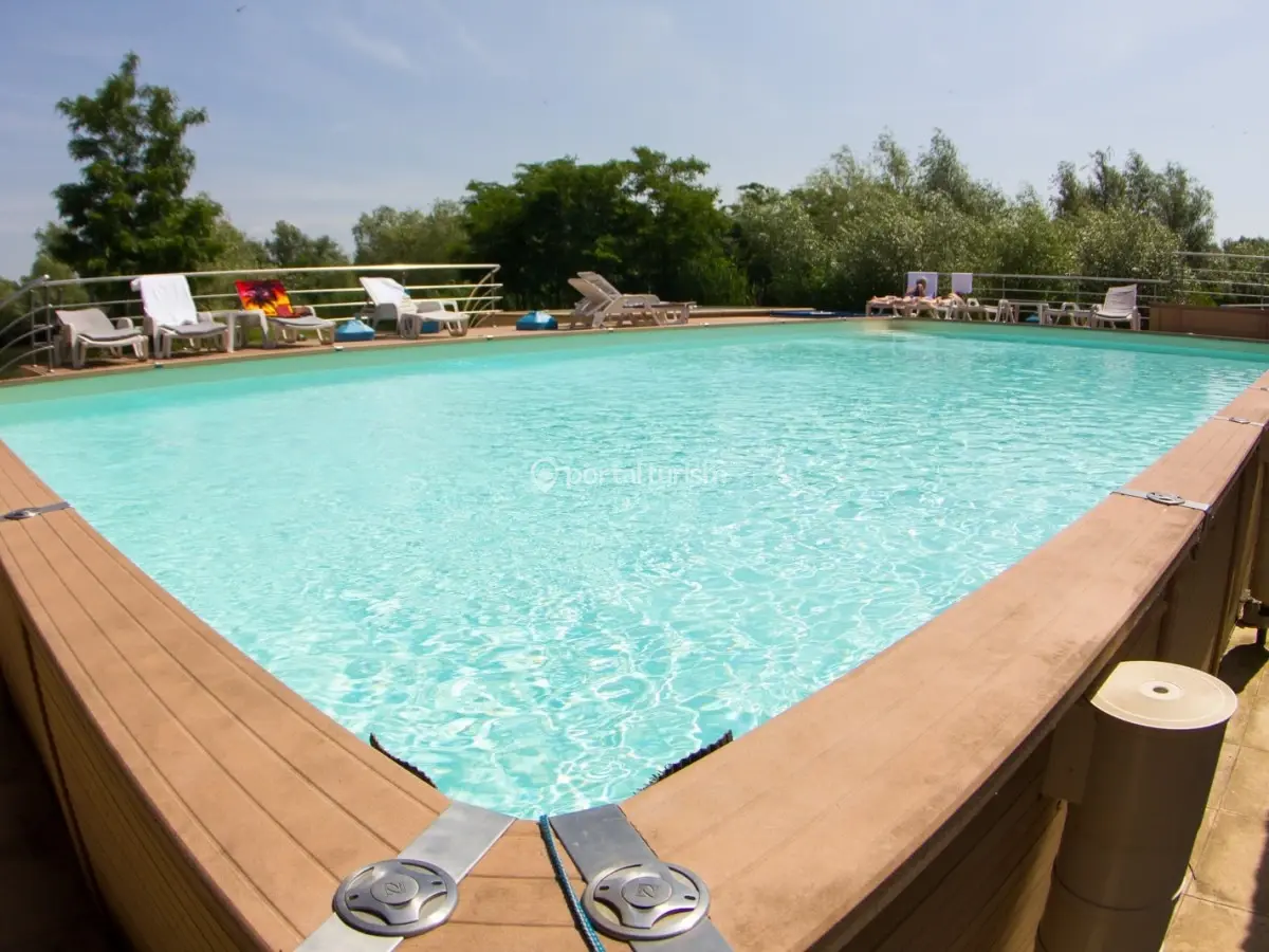 Pensiunea Insula Nada Apelor