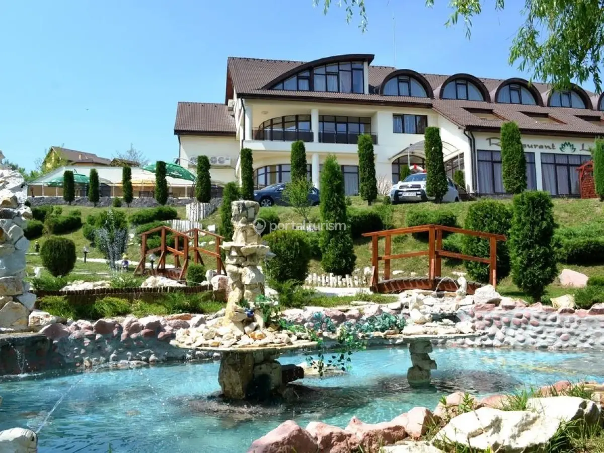 Hotel Laguna - Restaurant Pestisorul De Aur