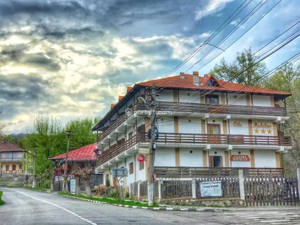 Camere de închiriat Mădălina