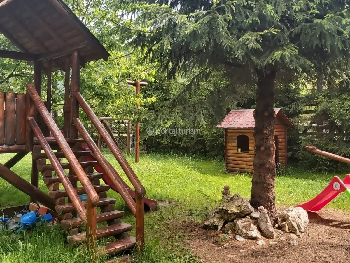 Casa de vacanță Piatra Craiului