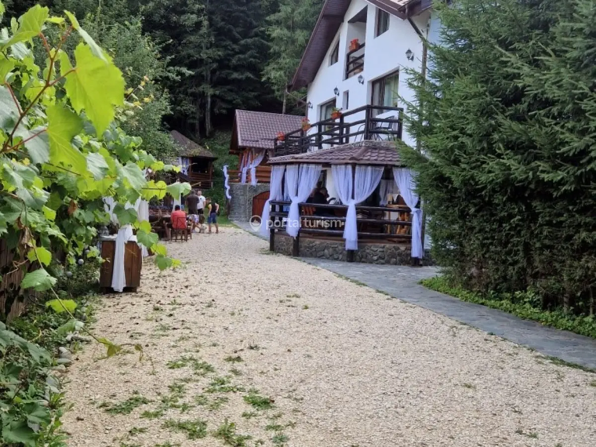 Casa de vacanță Piatra Craiului