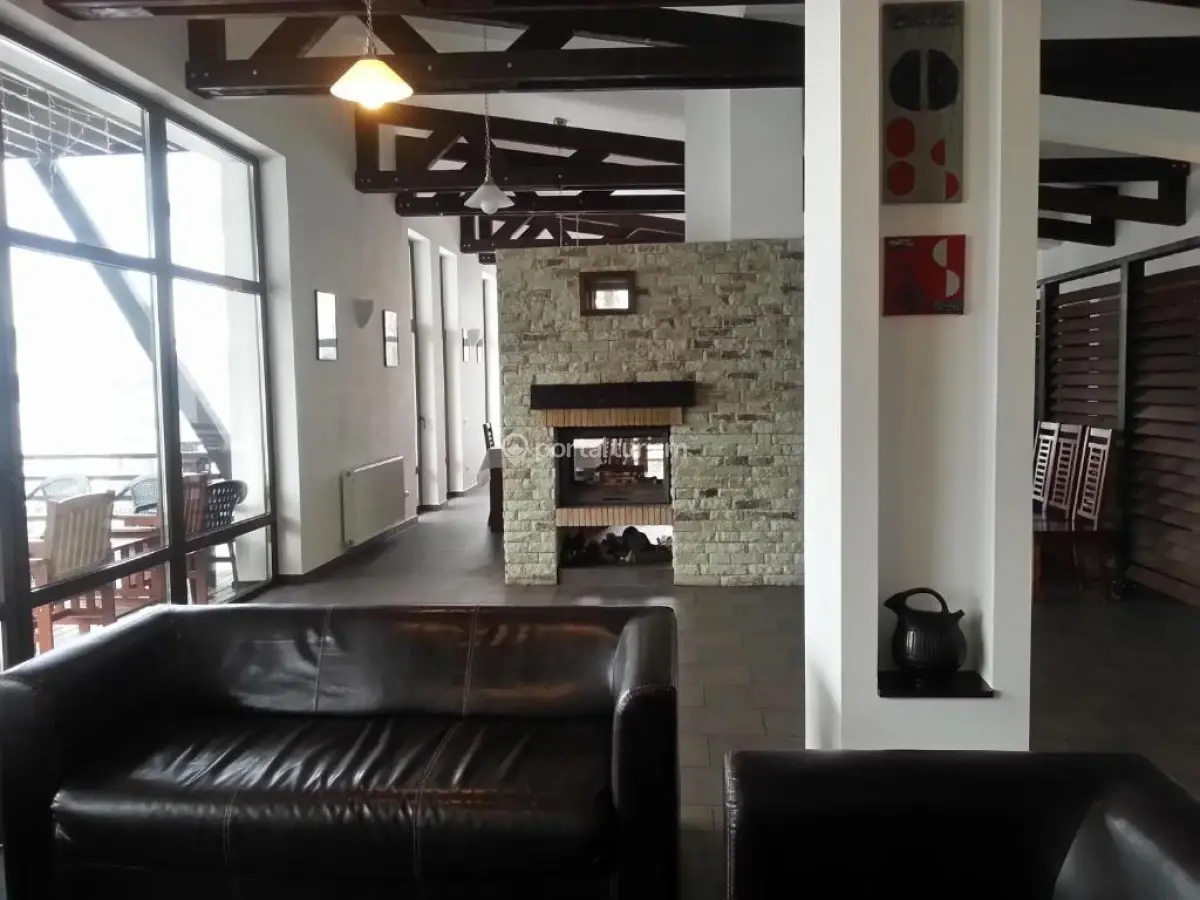 Vila Poarta Bucegilor