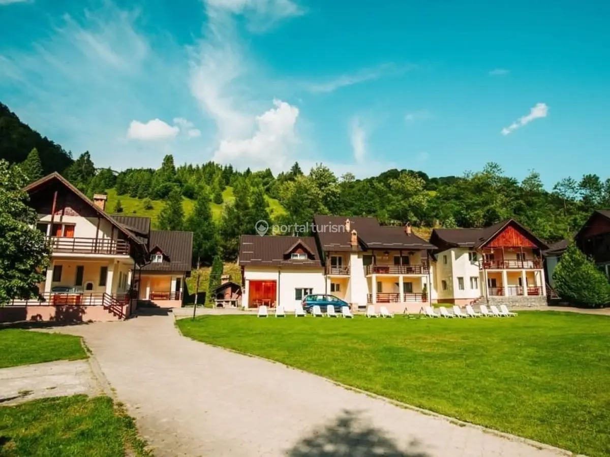 Complex Turistic Pomicom