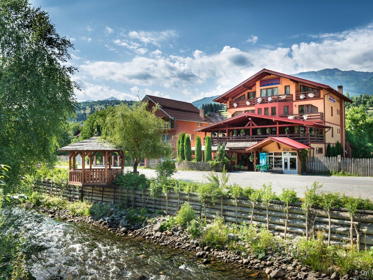 Cazare Pensiunea Vaduri