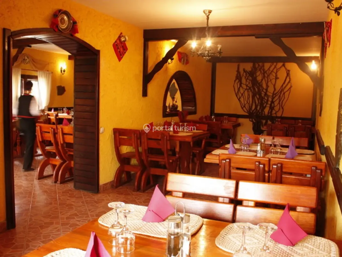 Cabana Veche Trei Brazi