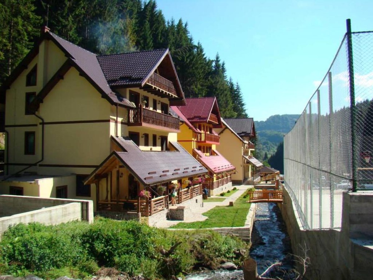 Cazare Pensiunea Poiana Uliului