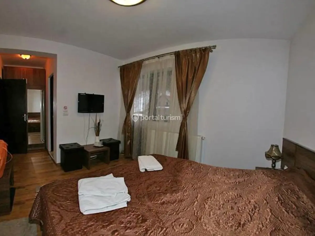 Pensiunea Poiana Uliului