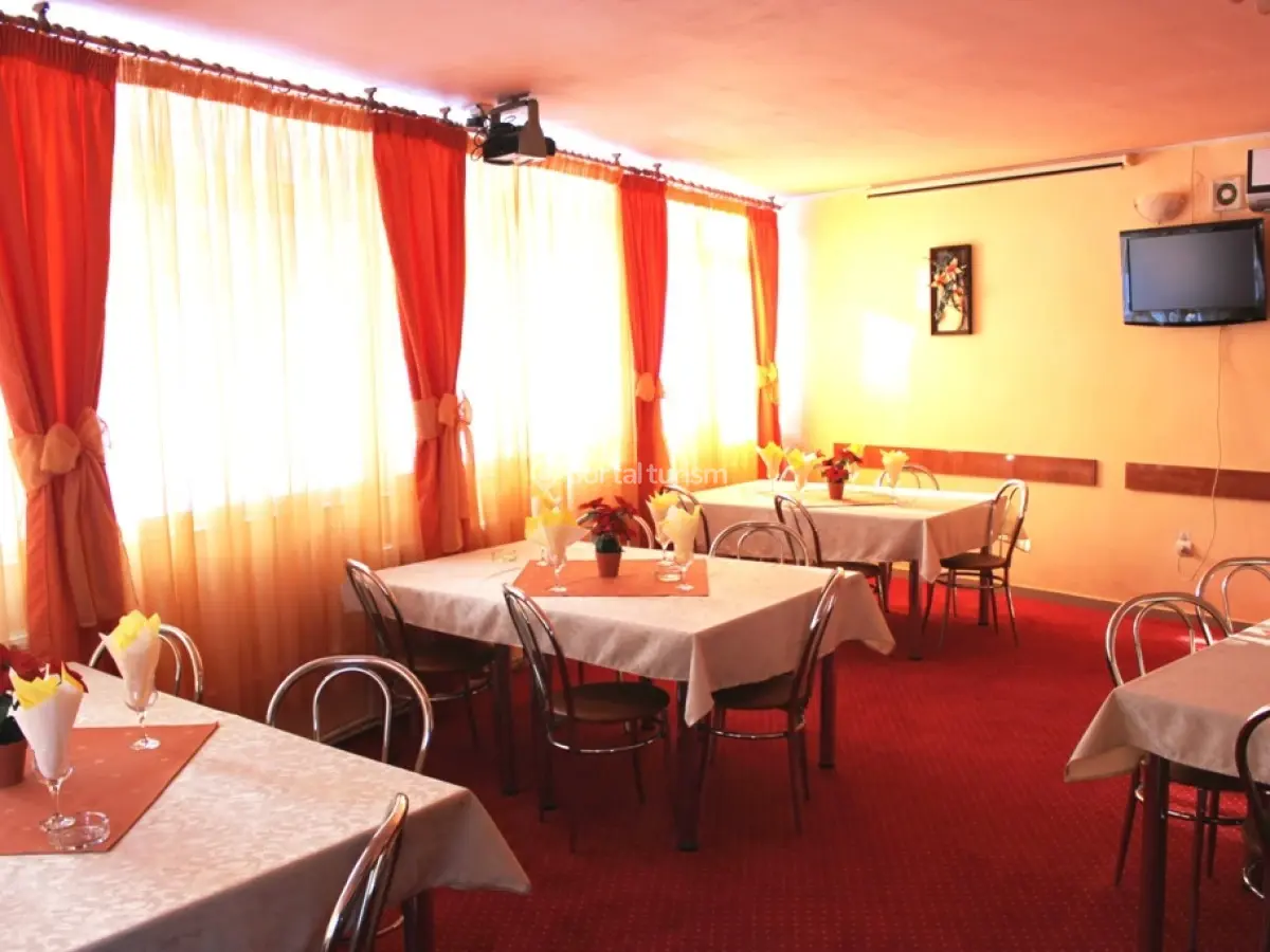 Pensiunea Parcul cu Pini Mardare