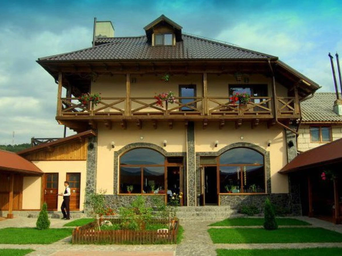 Unterkunft Hanul Din Meri