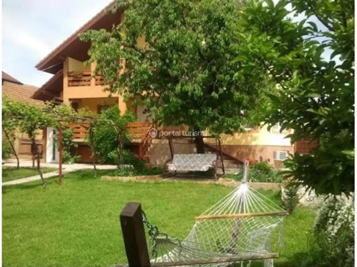 Pensiunea Pentru Tine, Prietene