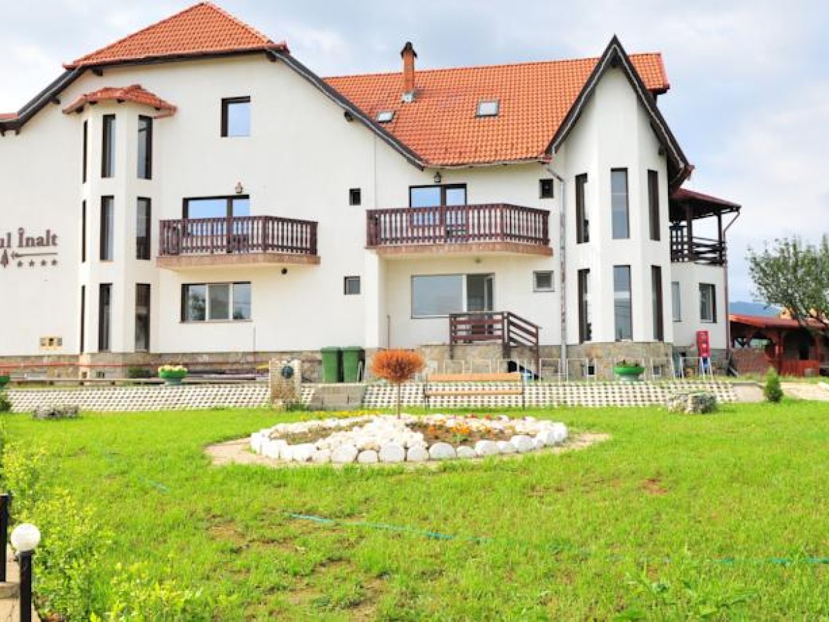 Cazare Pensiunea Bradul Înalt