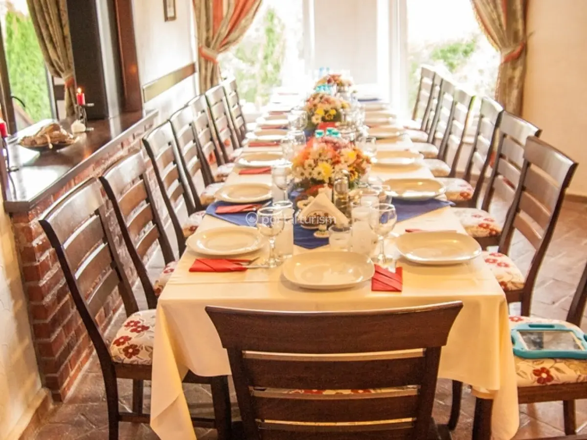 Pensiunea Bradul Înalt