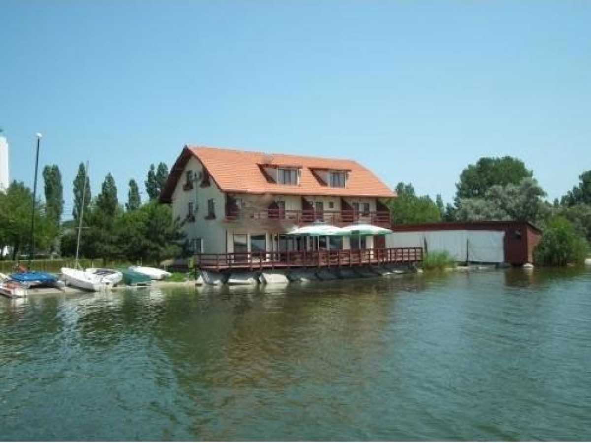 Hébergement Camere de închiriat Baza Nautică Pinguin