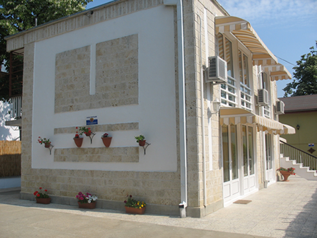 Cazare Bungalowuri Paflora