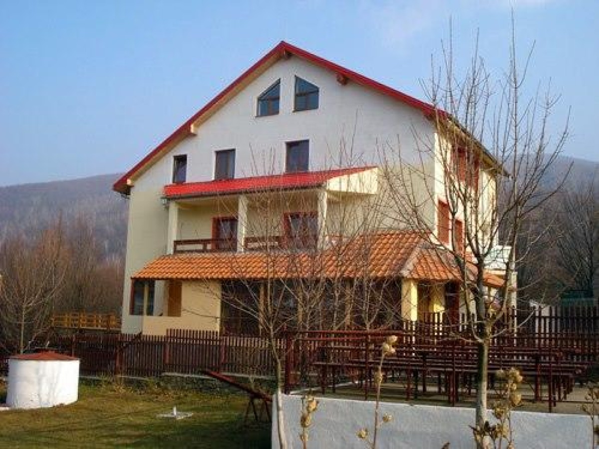 Cazare Pensiunea Daniels