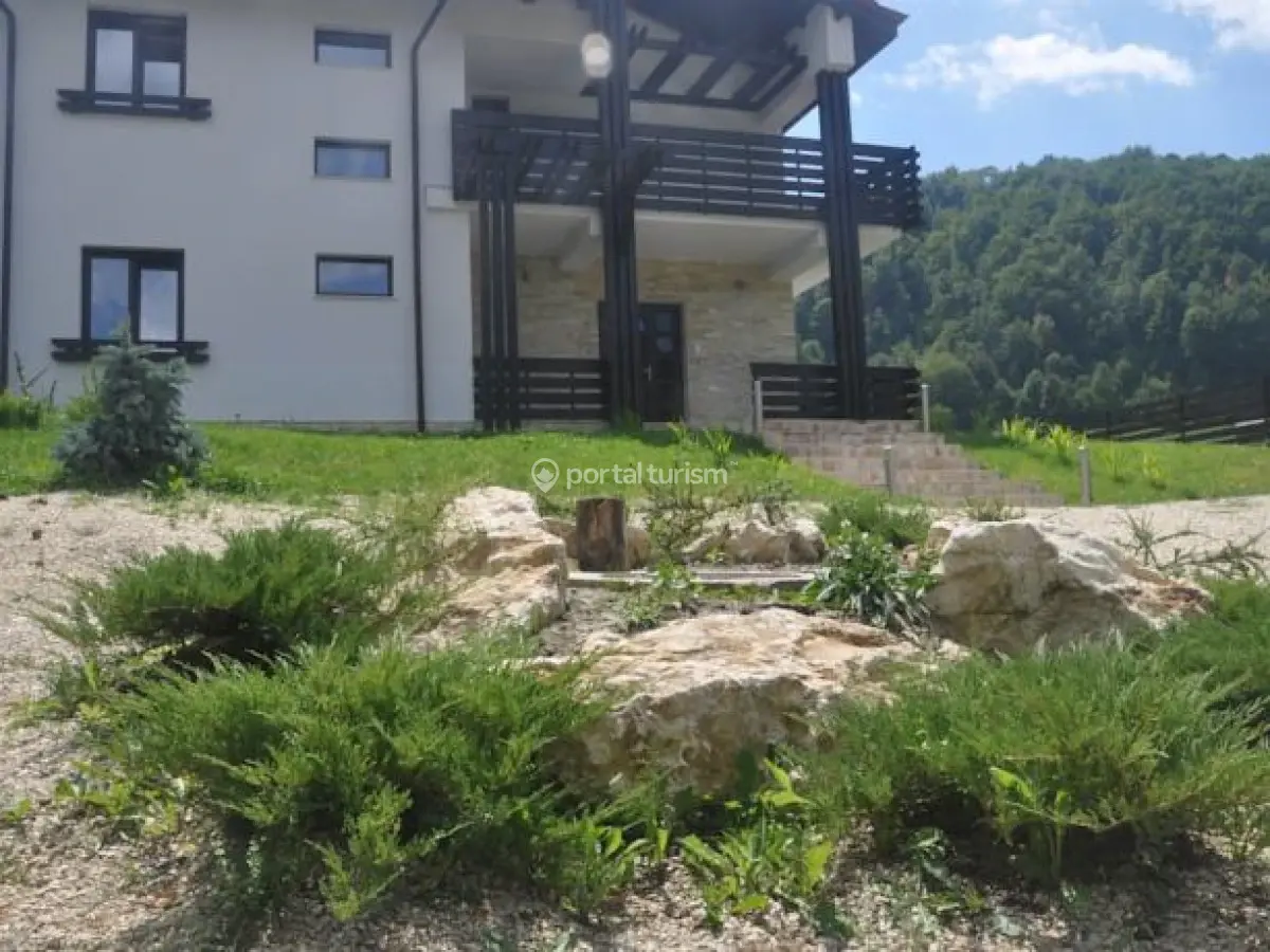 Pensiunea Padina Craiului