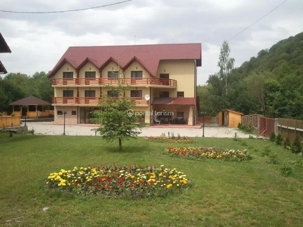 Pensiunea Roua Muntelui