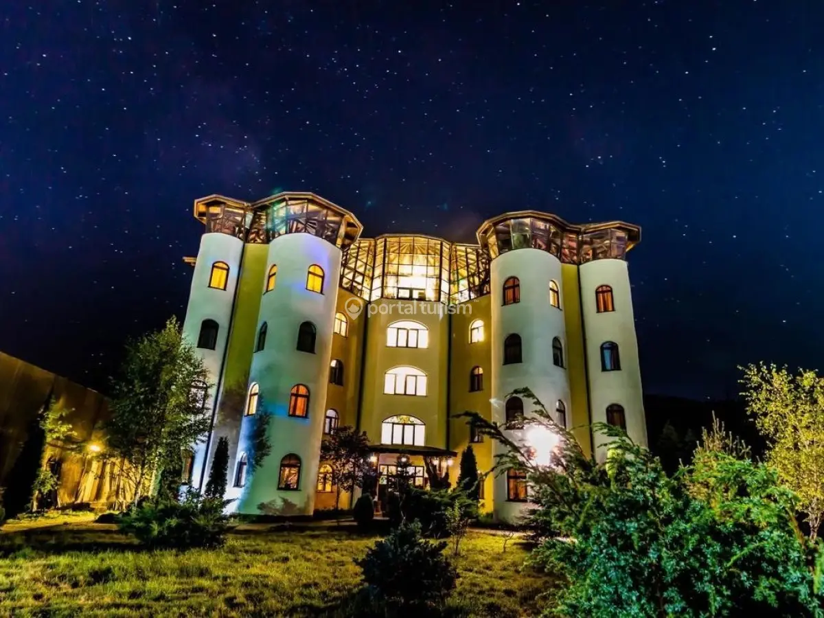 Complex Turistic Casa De Vis