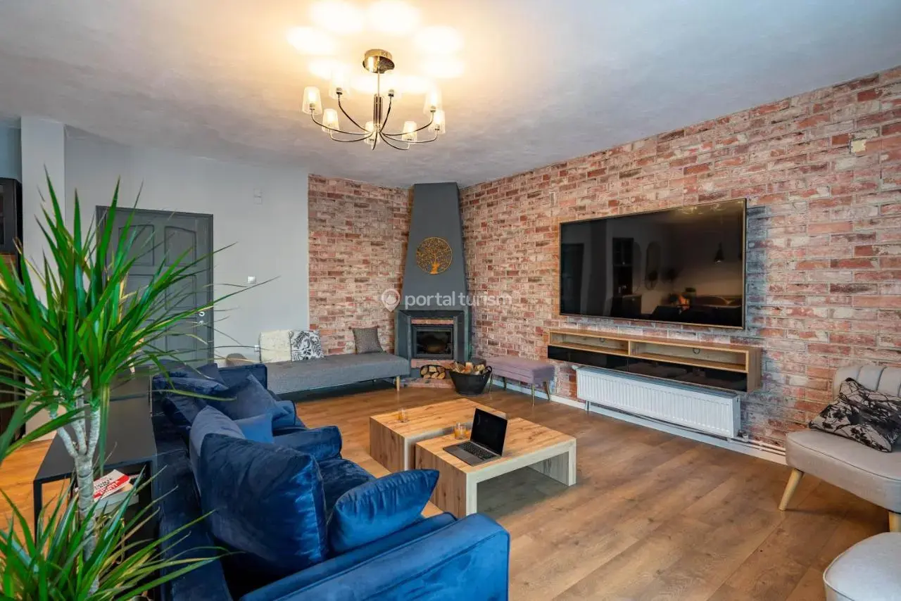 Vila Crăița Merelor 'The Place'