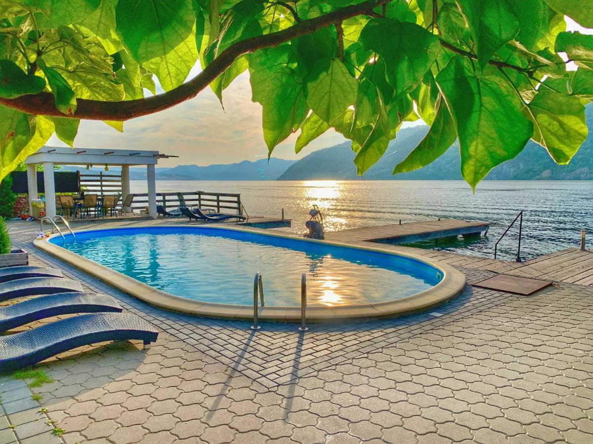 Cazare Vila Exclusive