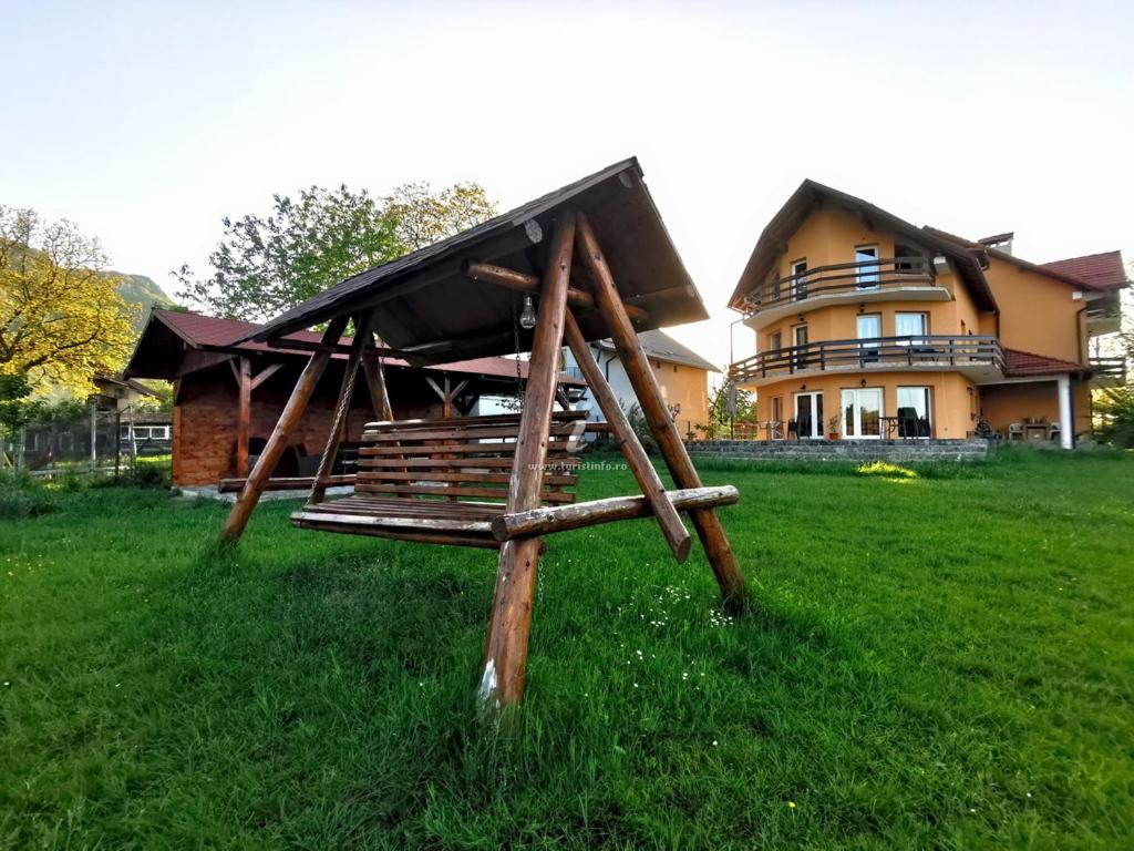 Cazare Vila Tamara House