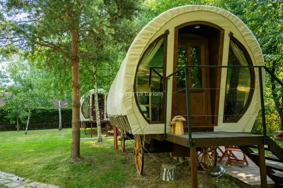 Várlak Glamping
